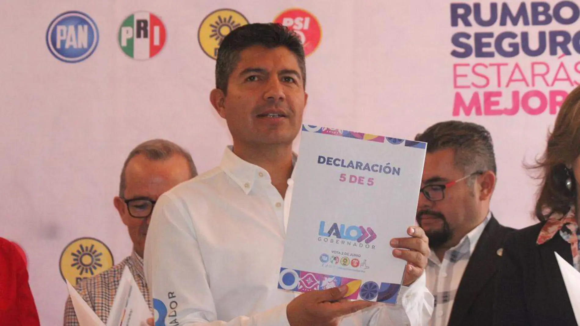 candidato a la gubernatura por la alianza Mejor Rumbo para Puebla, Eduardo Rivera Pérez